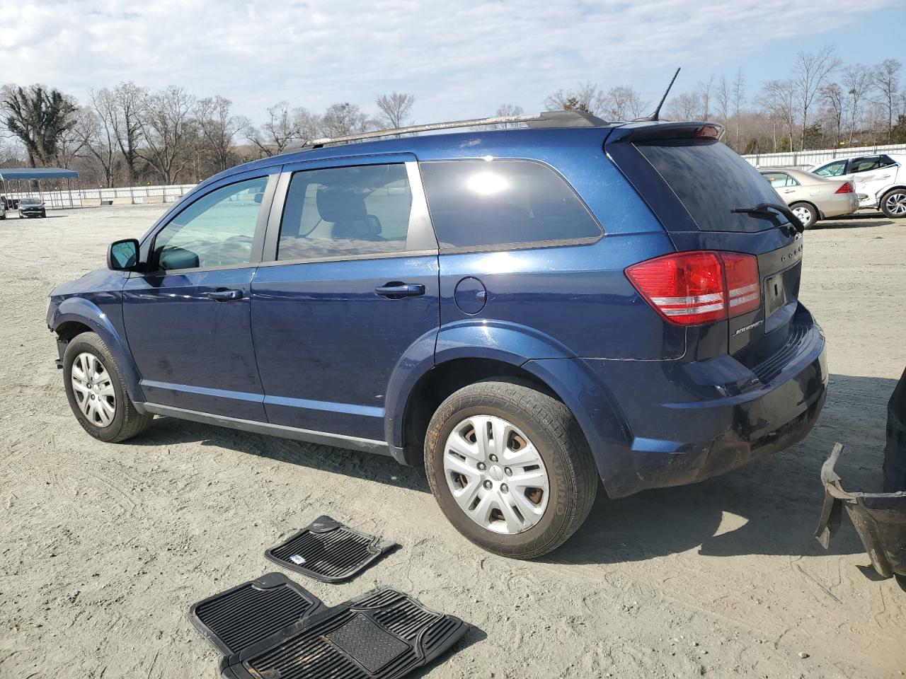 2017 Dodge Journey - Image 2
