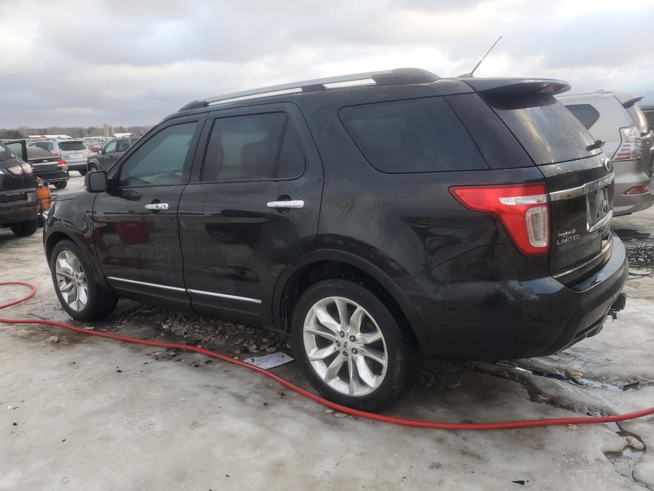 2014 Ford Explorer - Image 2