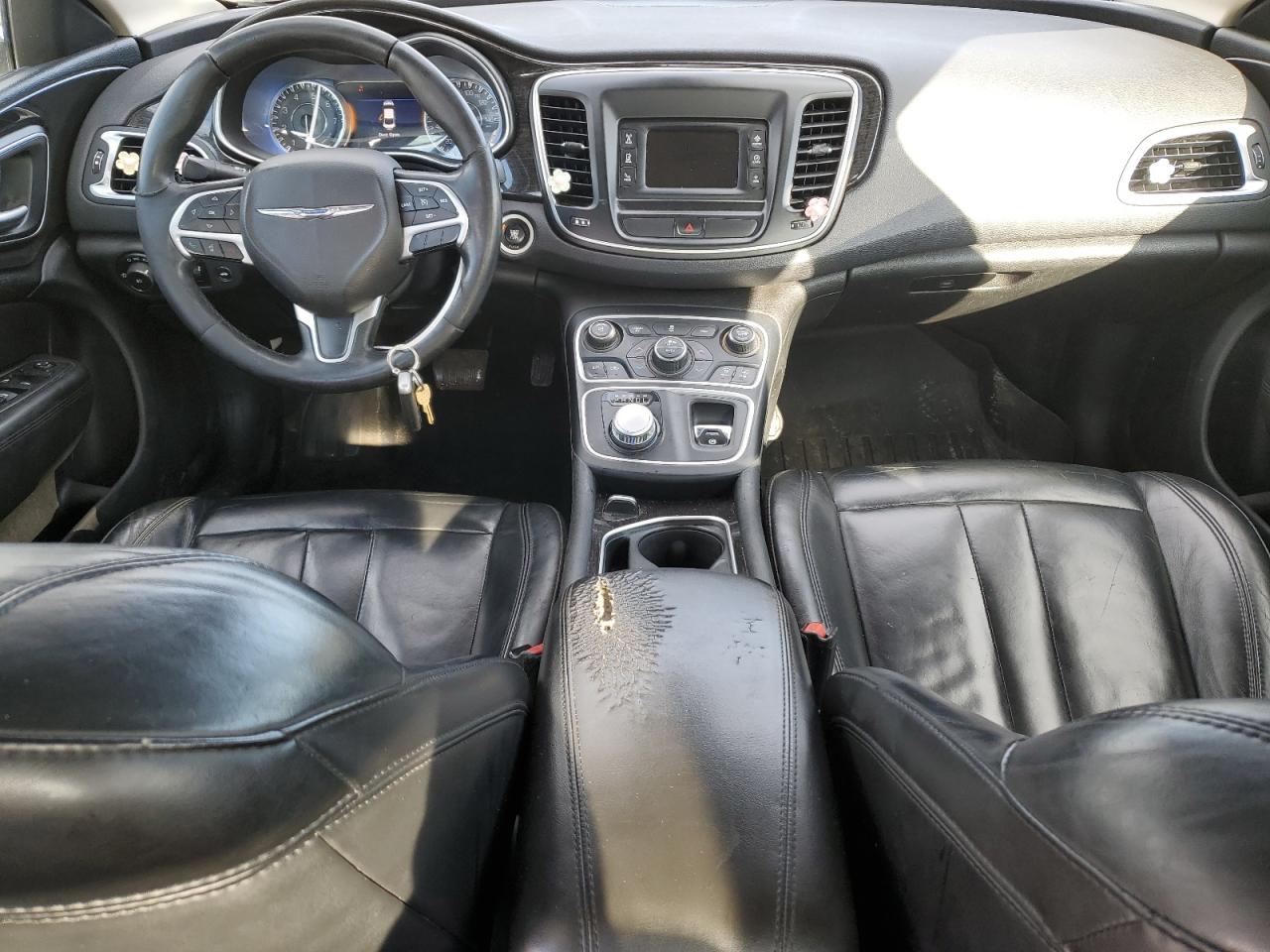 2015 Chrysler 200 - Image 8
