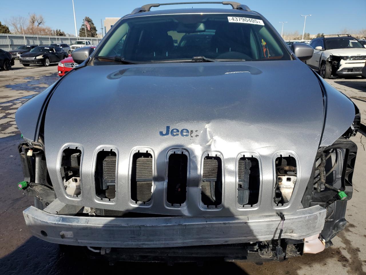 2016 Jeep Grand Cherokee - Image 5