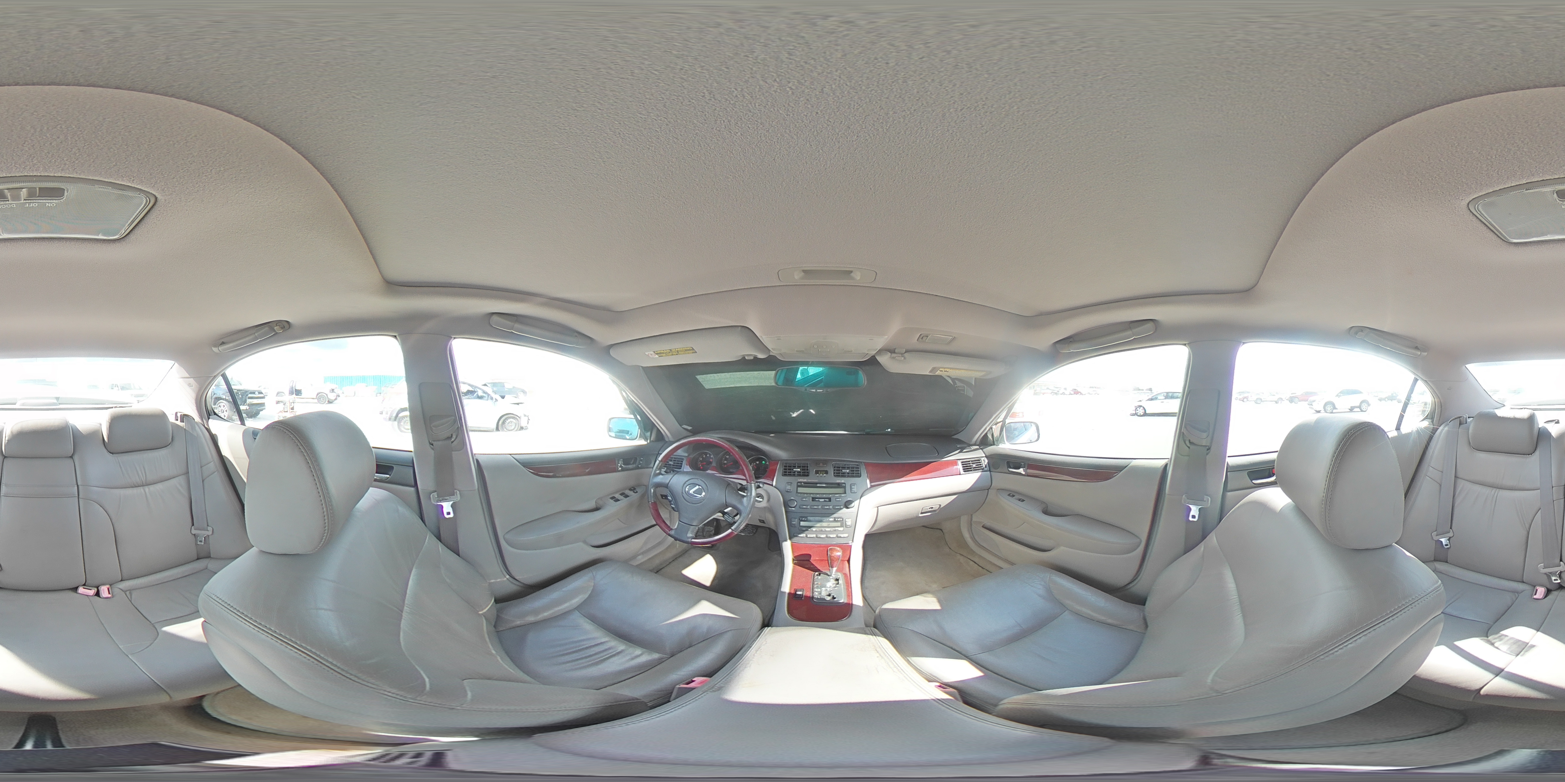 2004 Lexus ES - Image 12