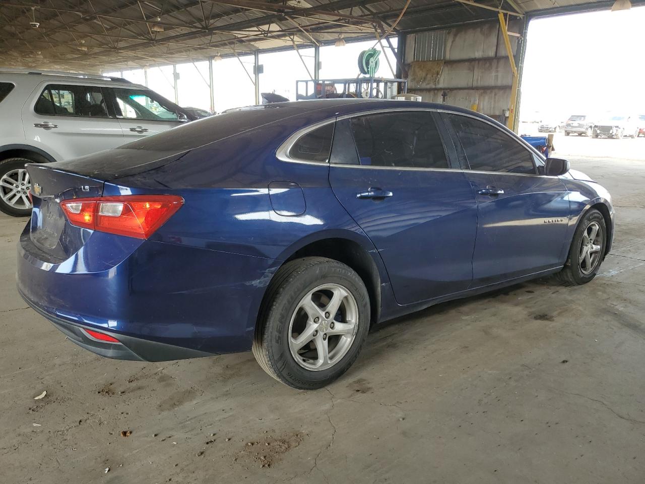 2016 Chevrolet Malibu - Image 3