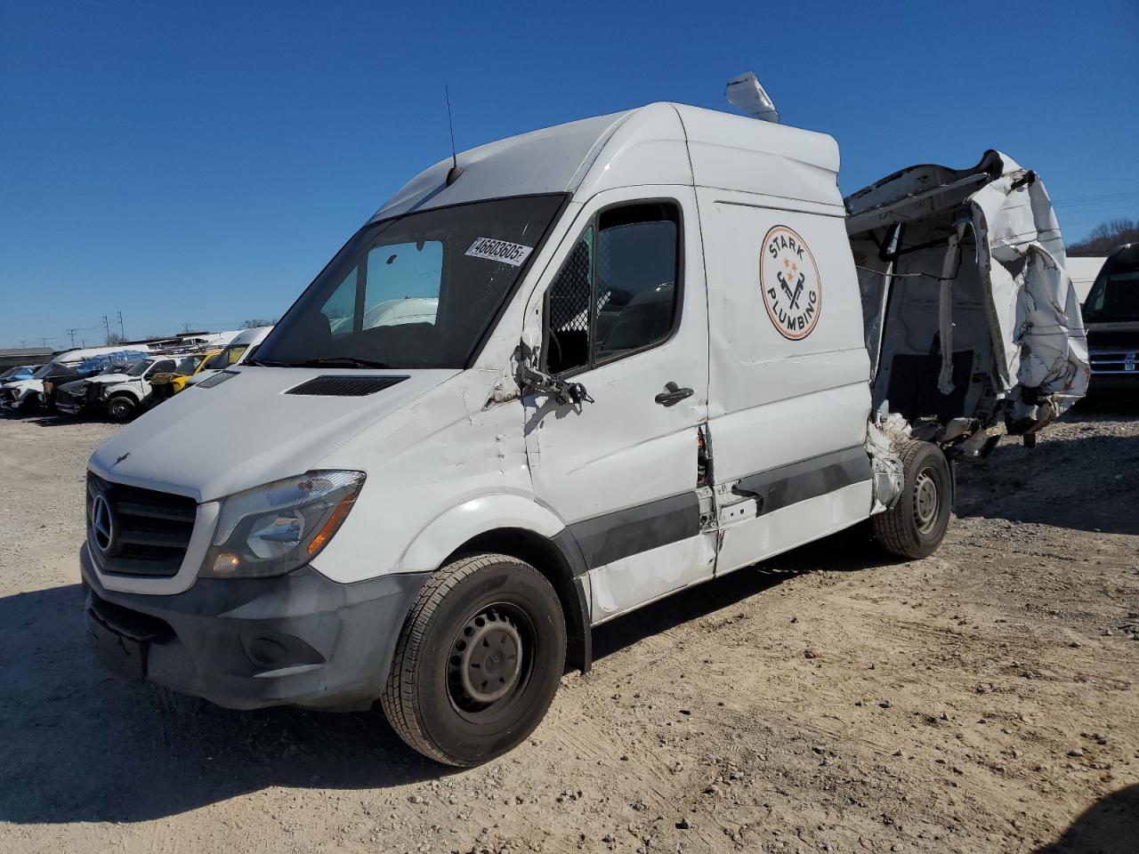 2015 Mercedes-Benz Sprinter 2500 на продаже в Lebanon, TN - All Over