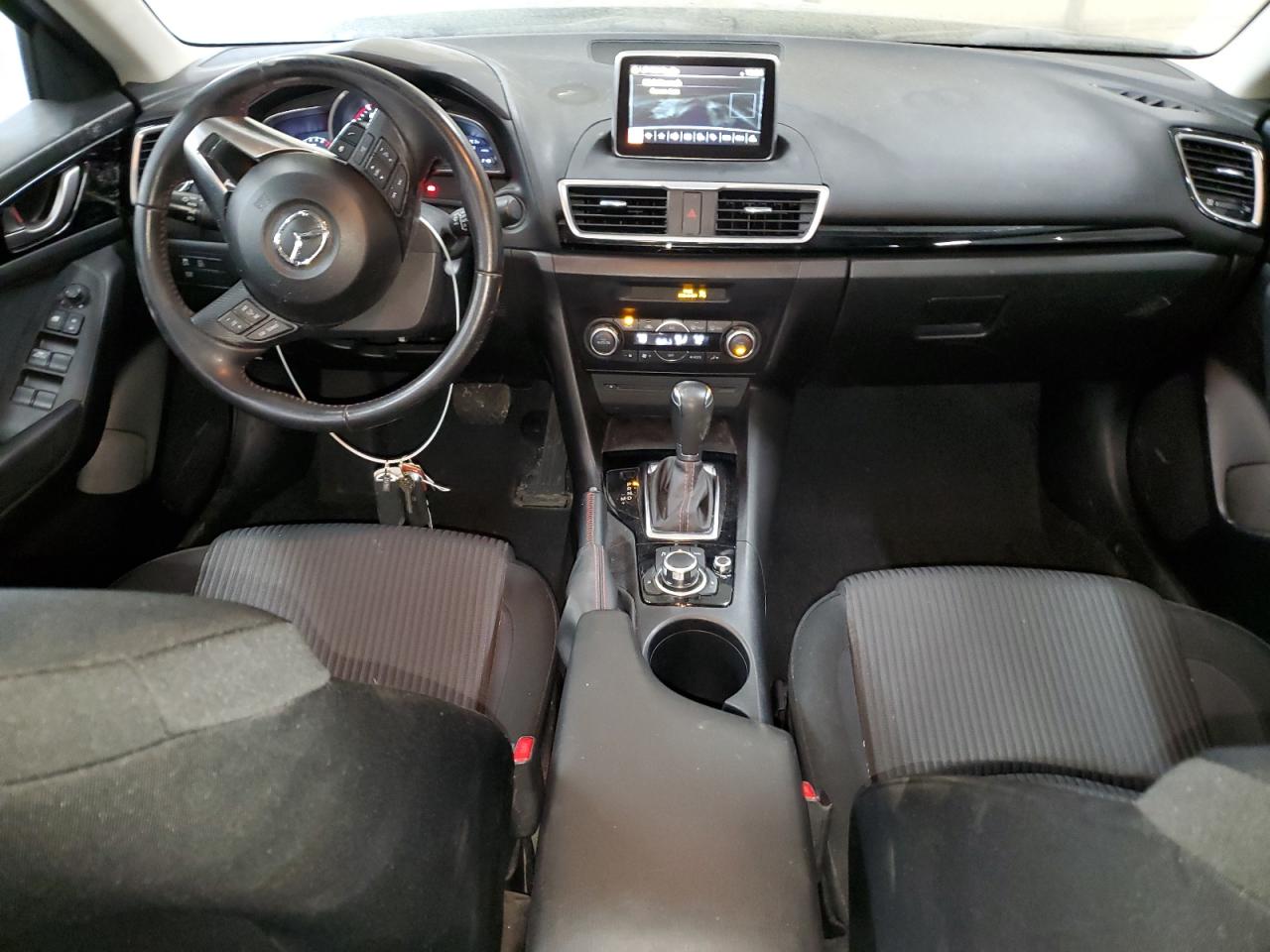 2016 Mazda 3 - Image 8