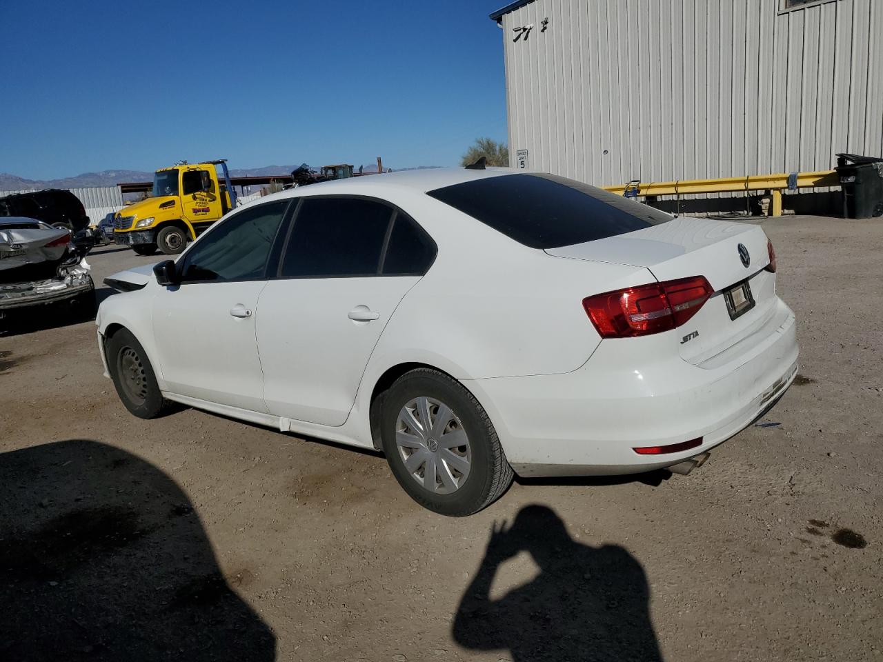 2015 Volkswagen Jetta - Image 2