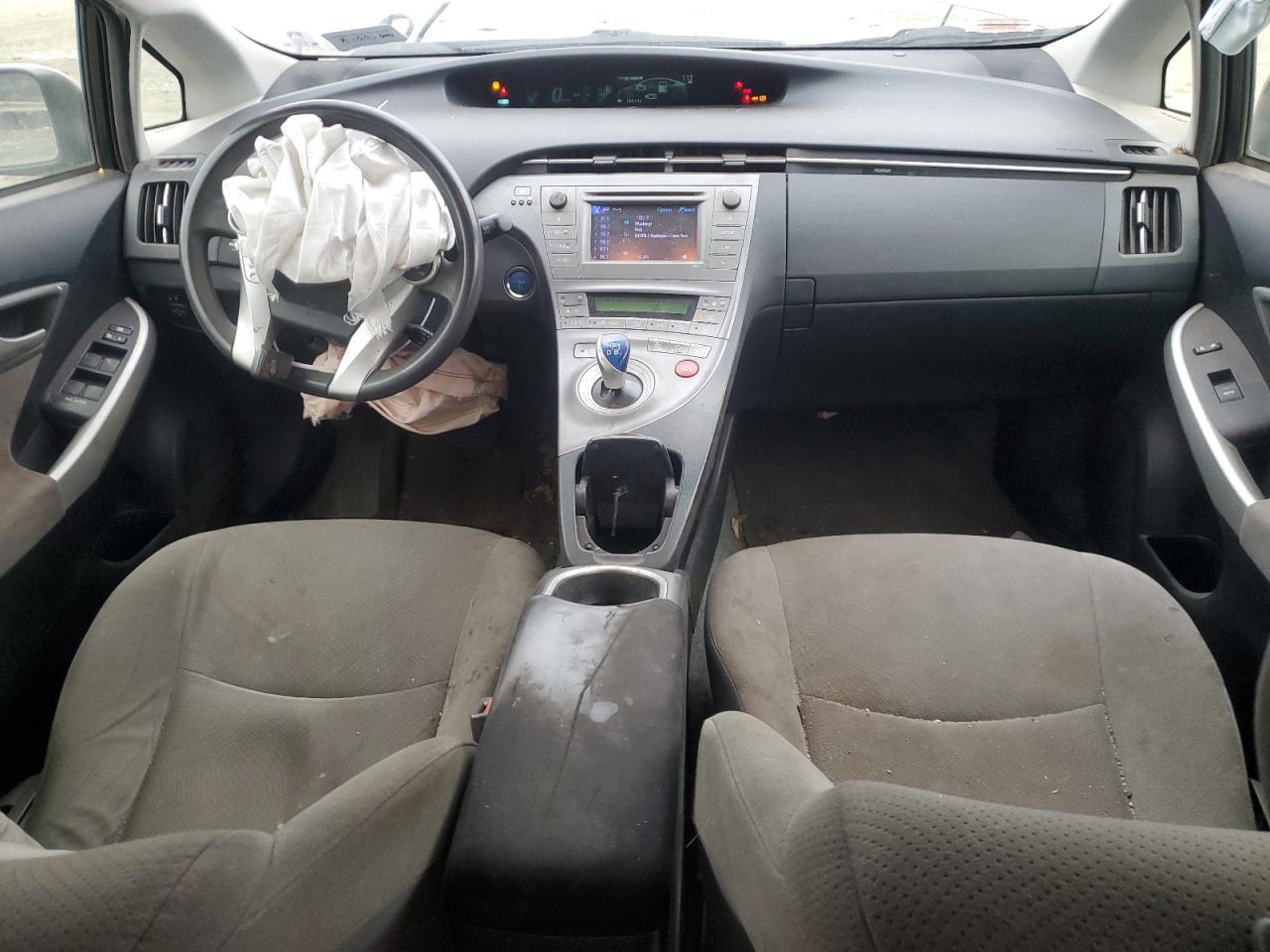 2015 Toyota Prius - Image 8