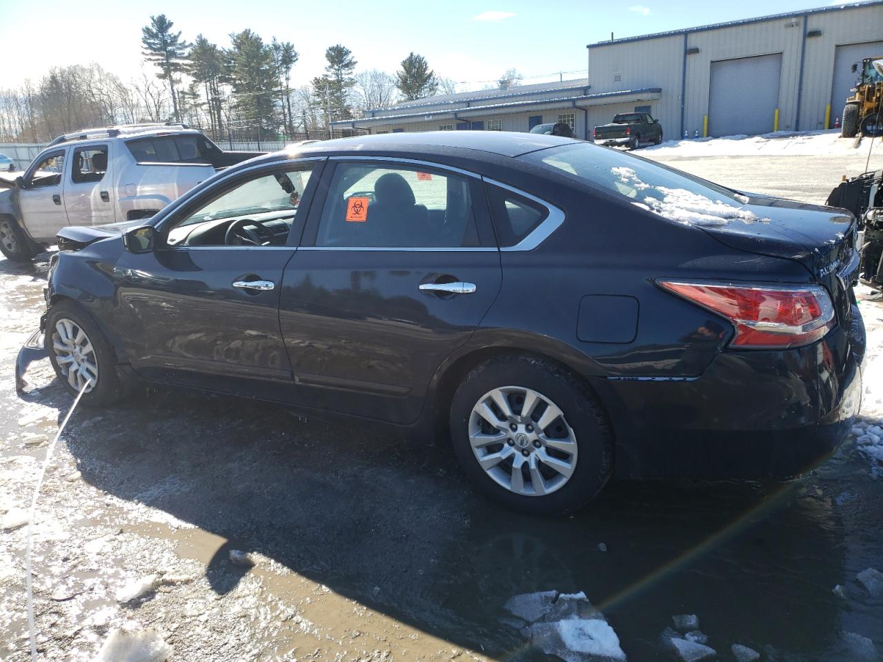 2015 Nissan Altima - Image 2
