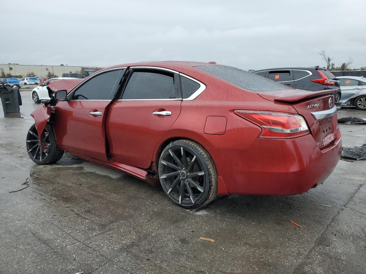 2013 Nissan Altima - Image 2