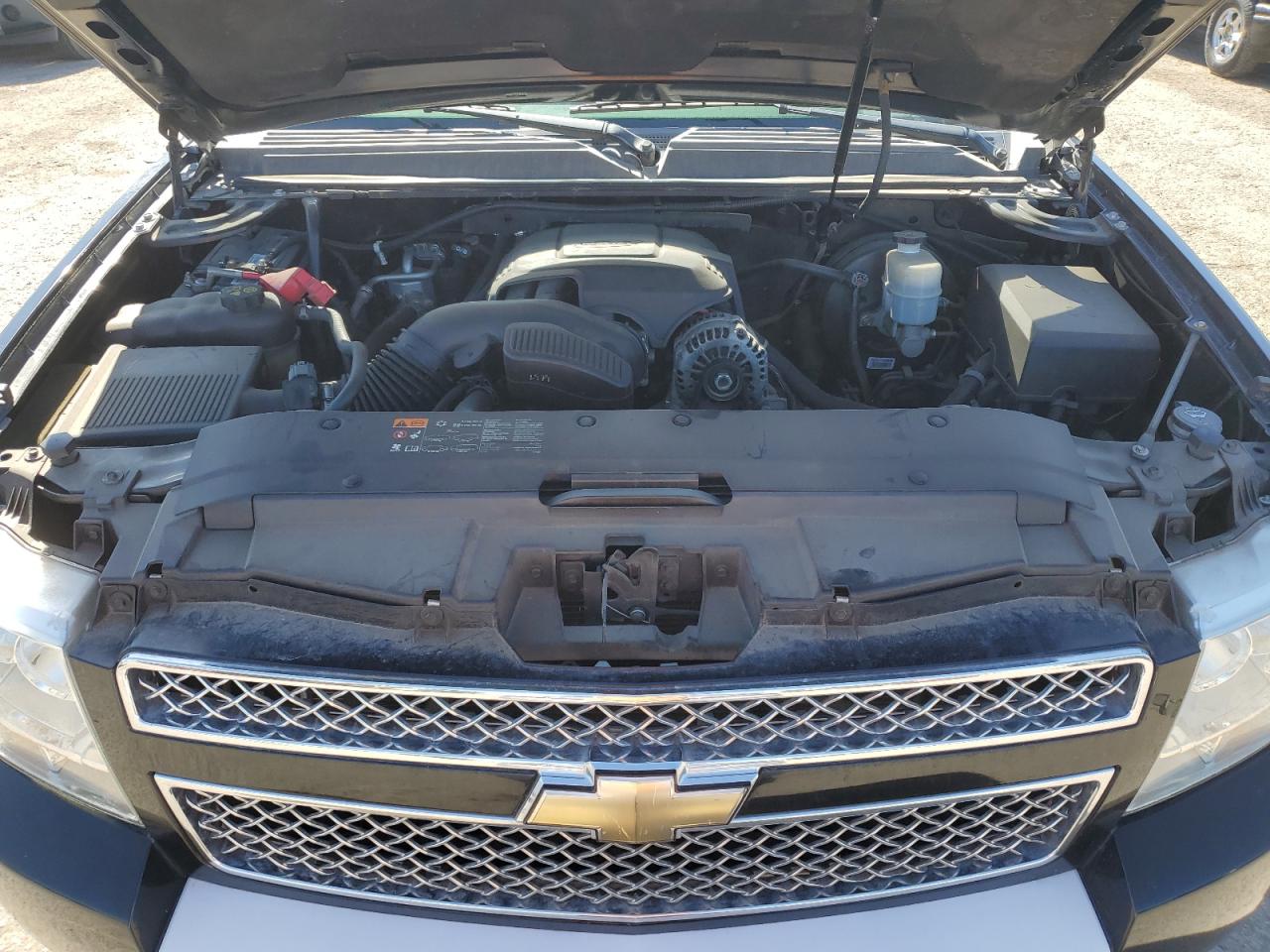 2011 Chevrolet Avalanche - Image 11