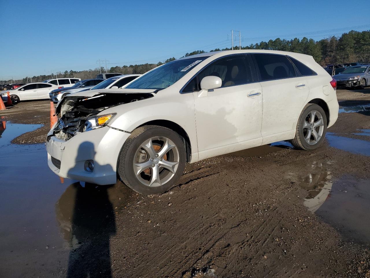 2010 Toyota Venza - Image 1