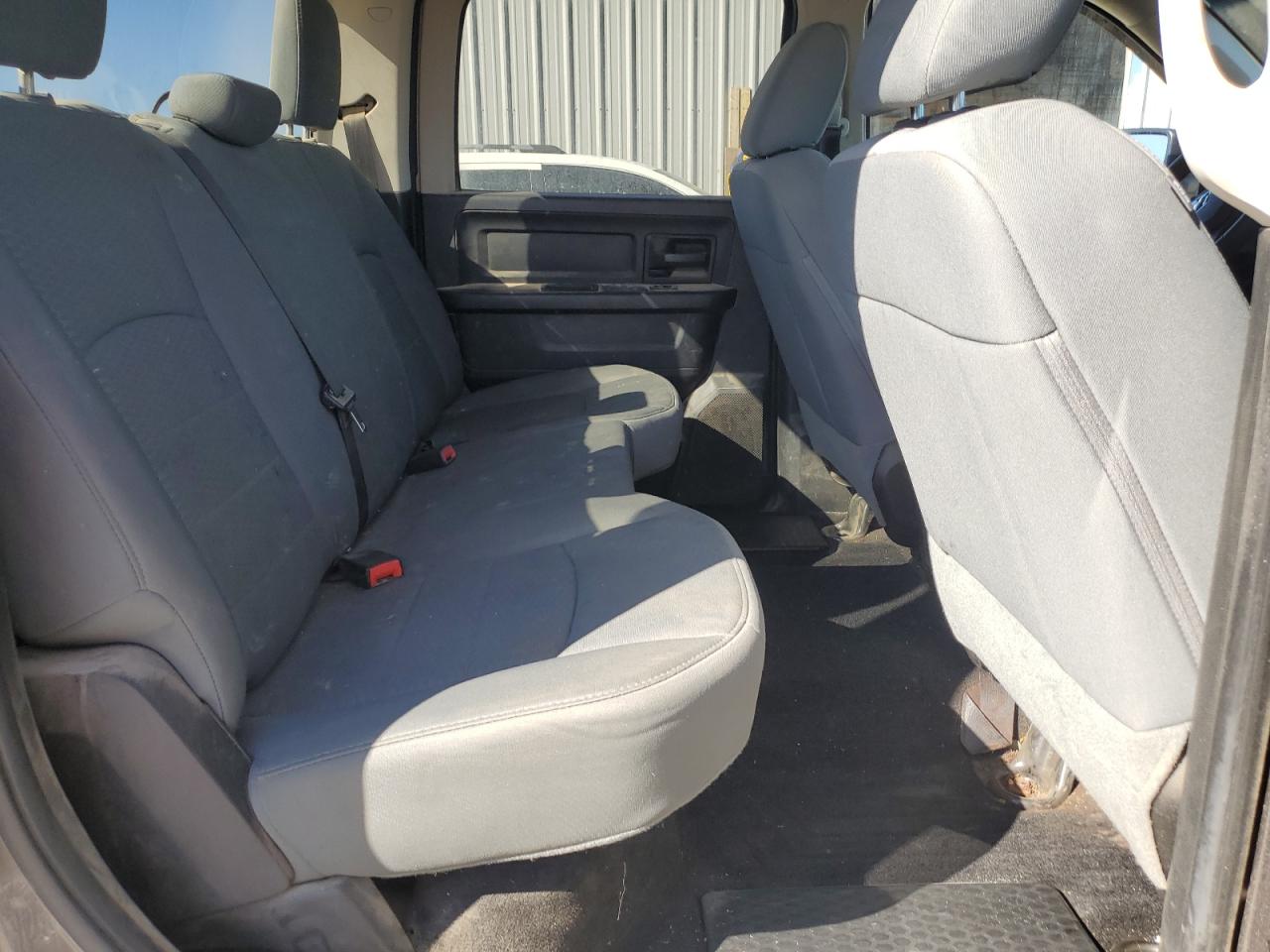 2014 RAM 1500 - Image 10