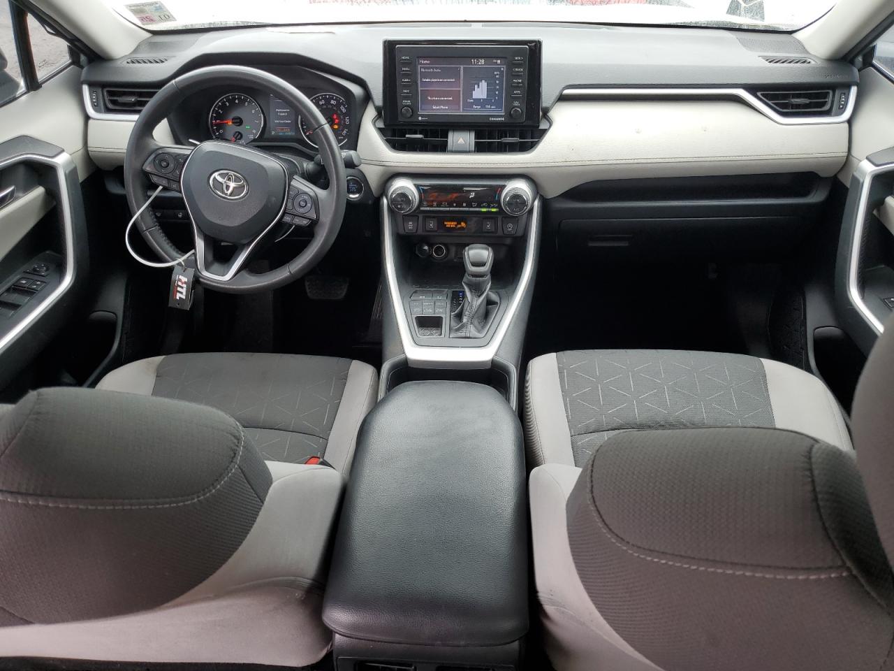 2020 Toyota RAV 4 - Image 8