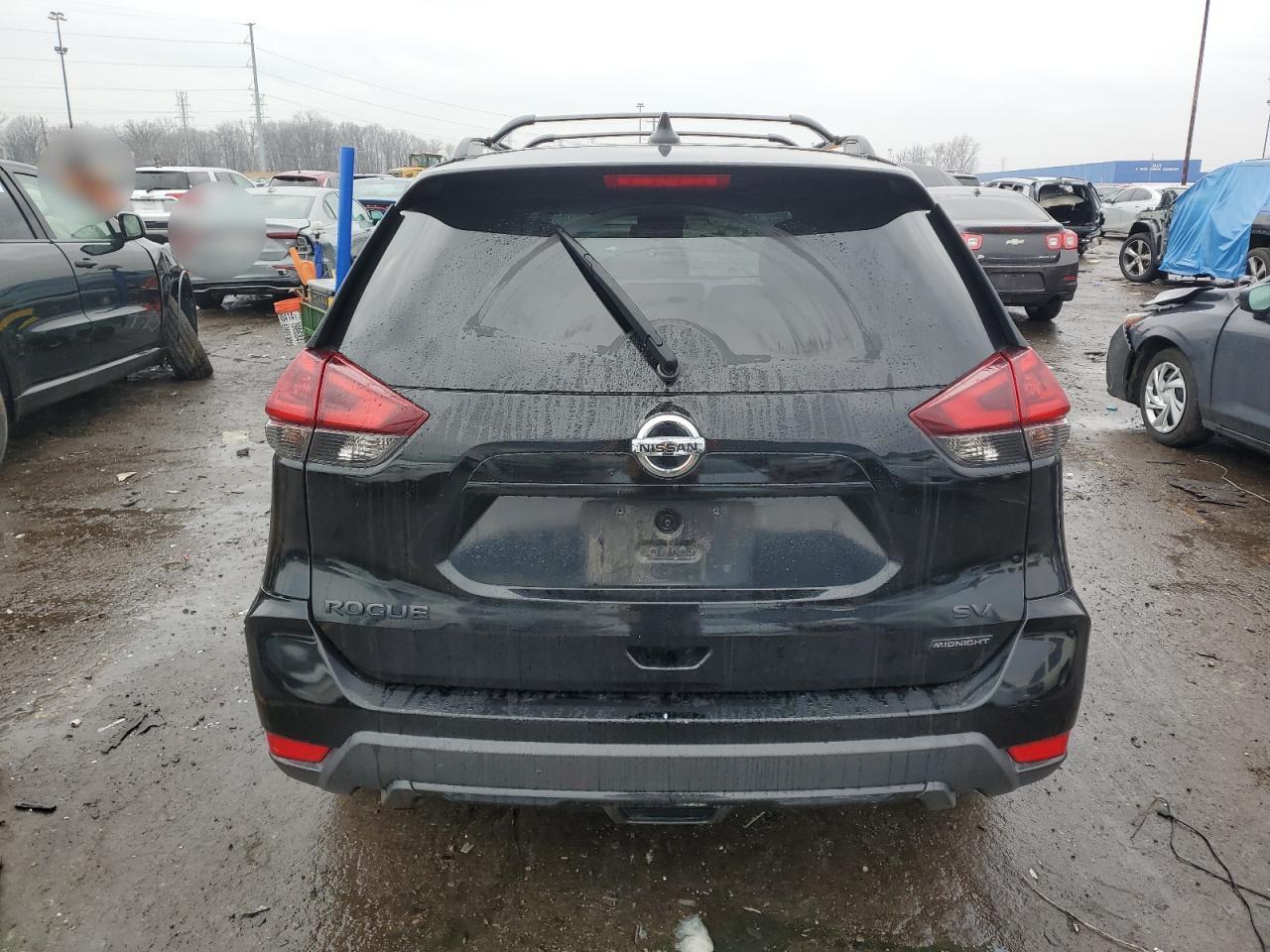 2018 Nissan Rogue - Image 6