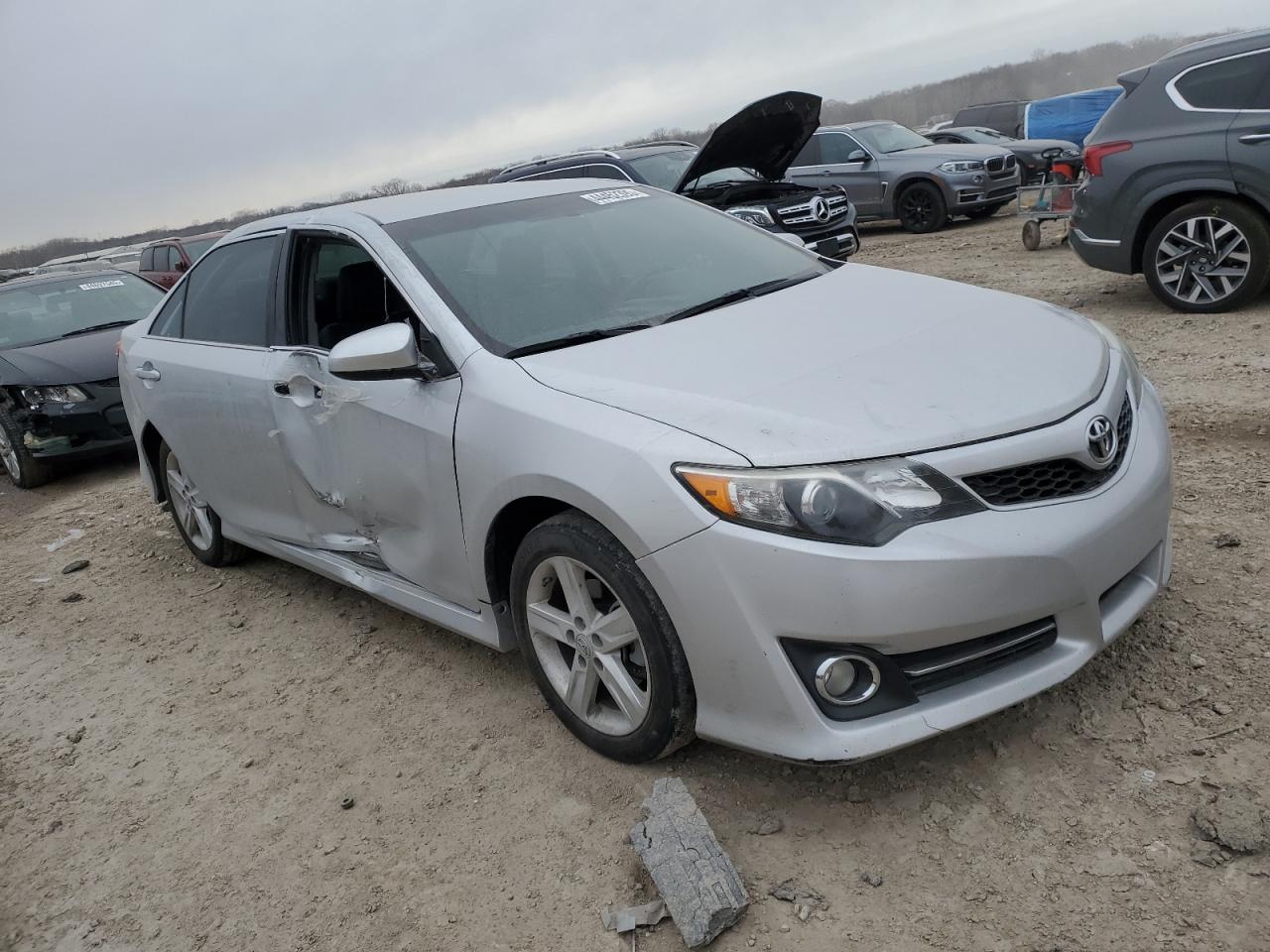 2012 Toyota Camry - Image 4