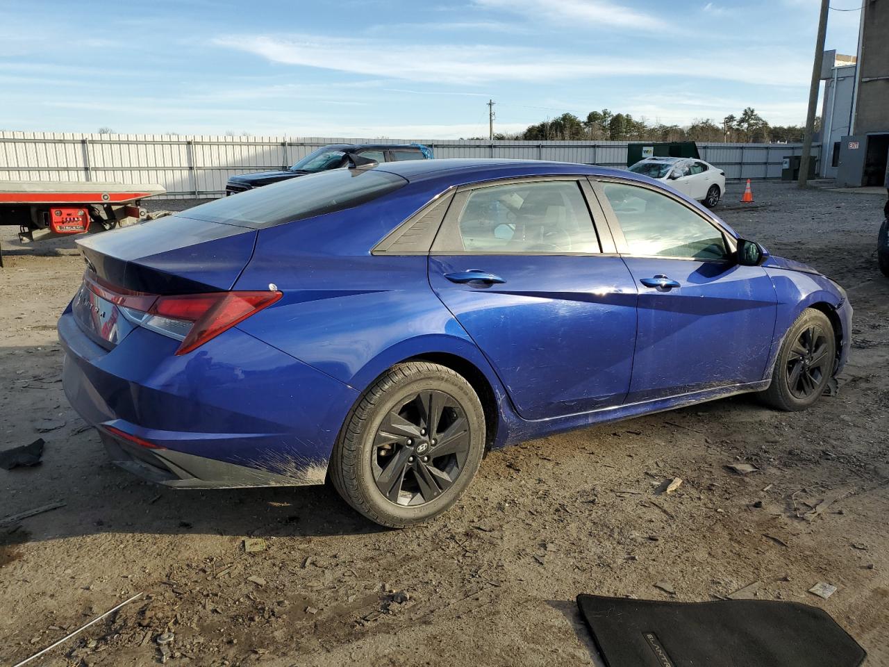 2021 Hyundai Elantra - Image 3