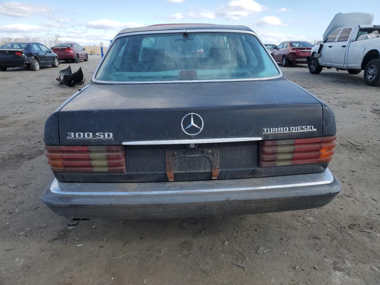1985 Mercedes-Benz 300 Sd VIN: WDBCB20C9FA102377 Lot: 47295165