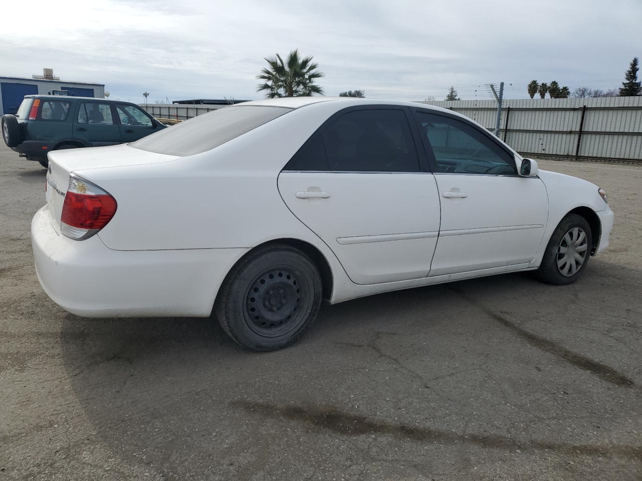 2005 Toyota Camry - Image 3
