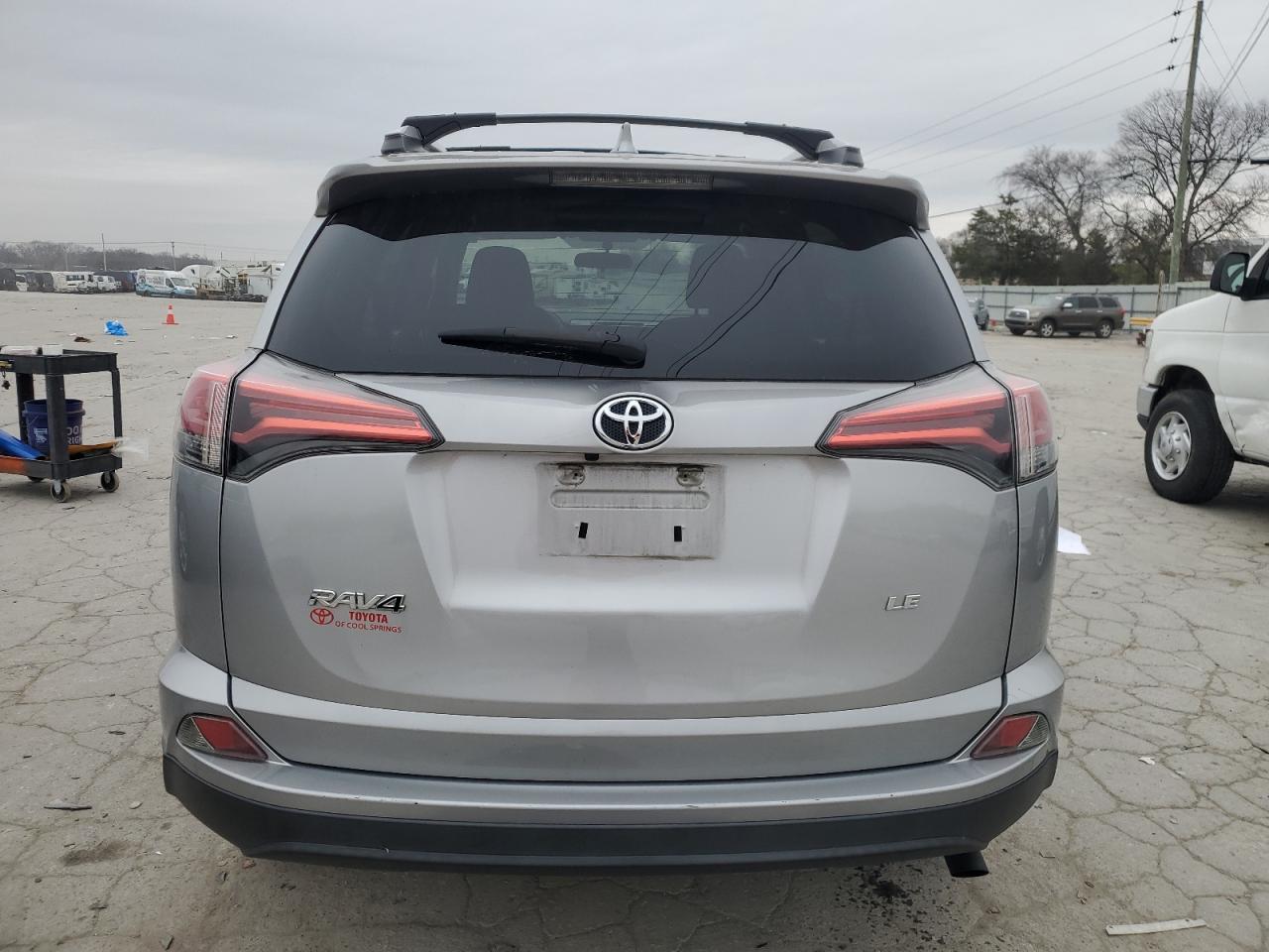2016 Toyota RAV 4 - Image 6