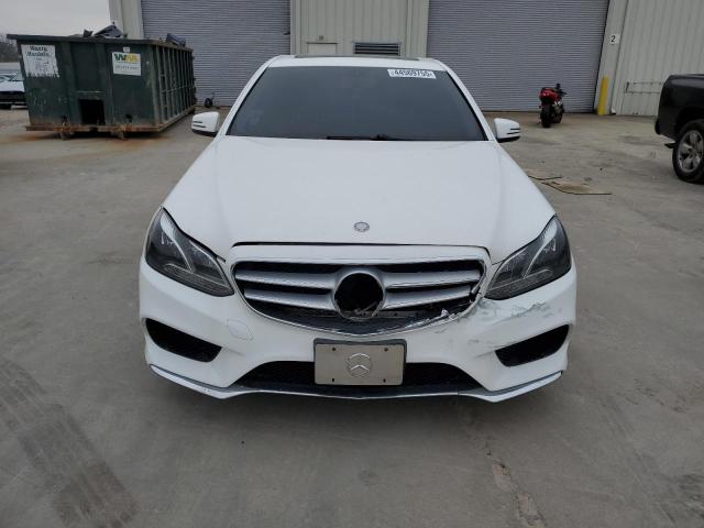 Sedans MERCEDES-BENZ E-CLASS 2014 Biały