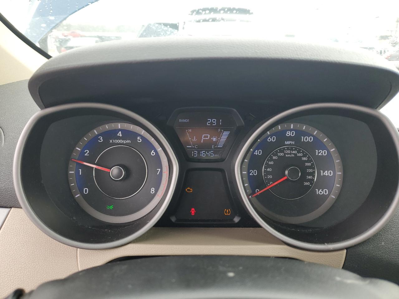 2015 Hyundai Elantra - Image 9