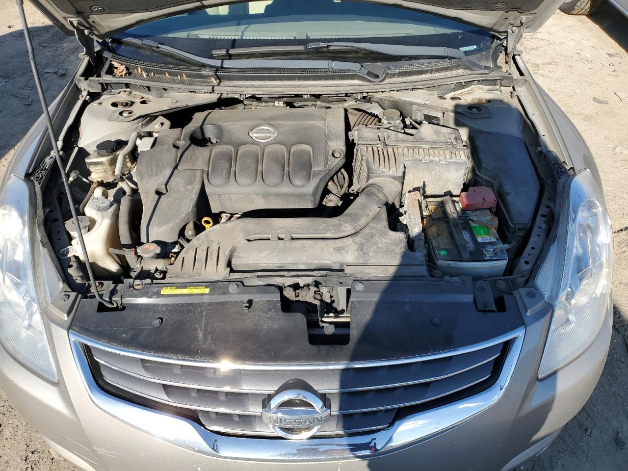 2012 Nissan Altima - Image 11