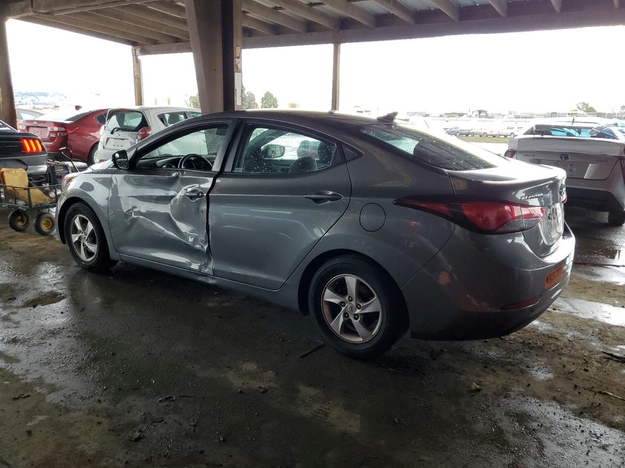 2014 Hyundai Elantra - Image 2