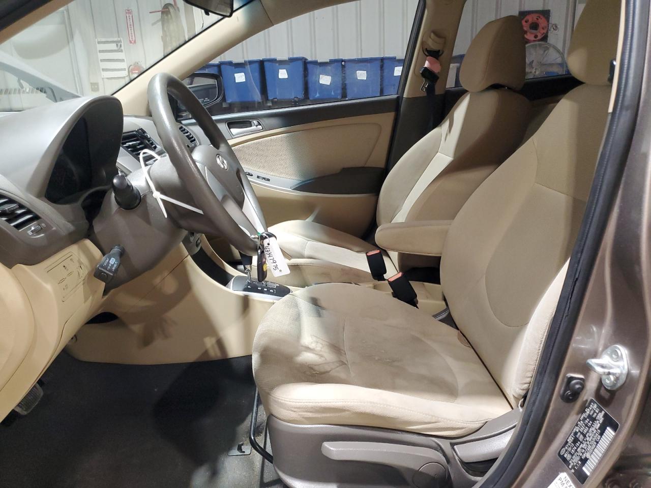 2013 Hyundai Accent - Image 7
