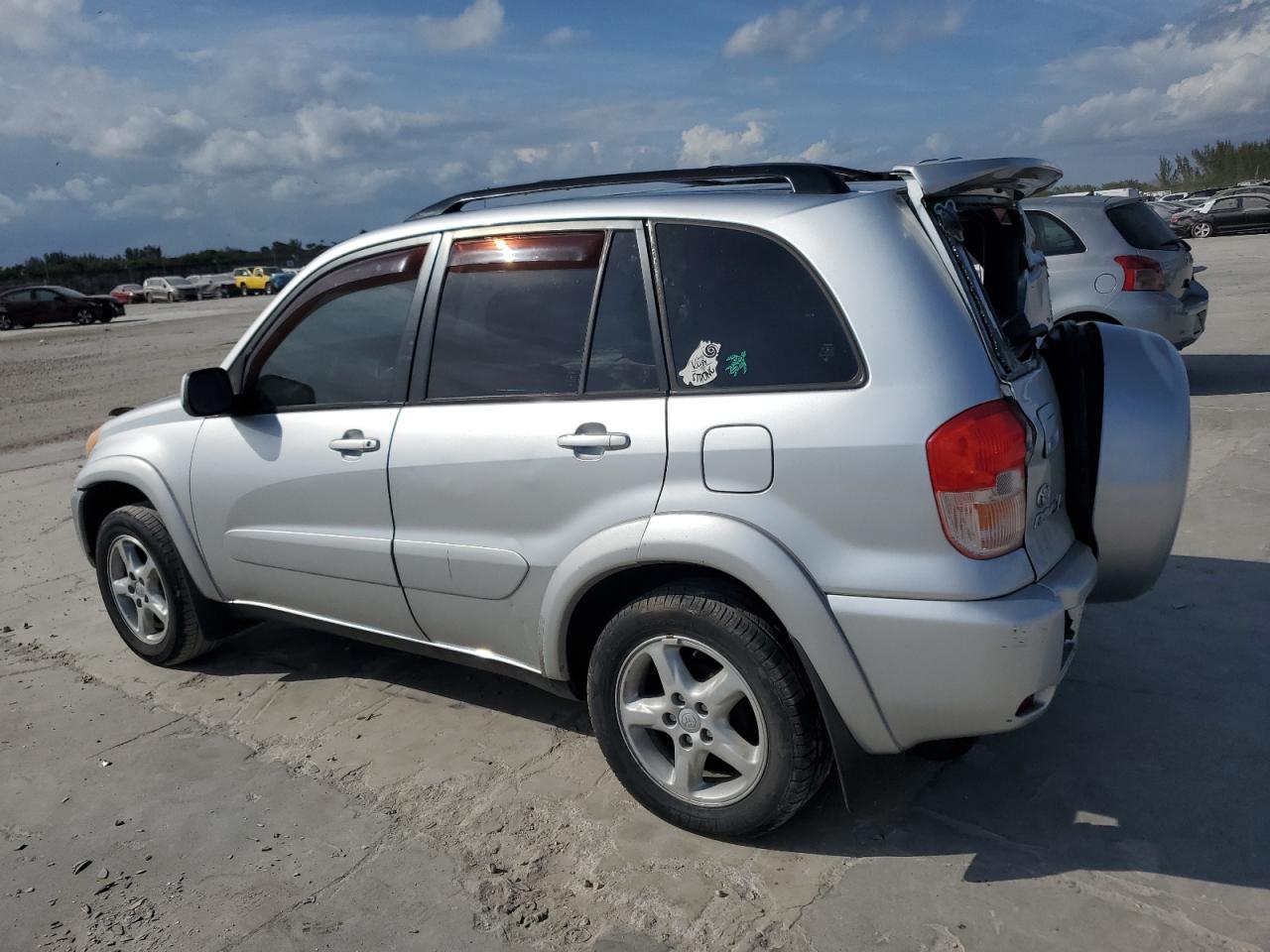 2003 Toyota RAV 4 - Image 2
