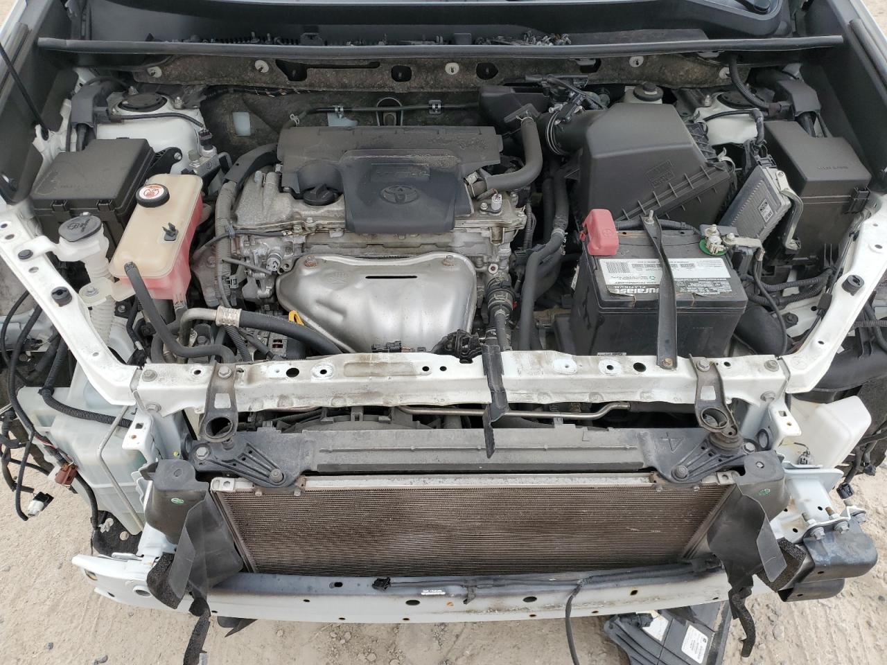 2018 Toyota RAV 4 - Image 12