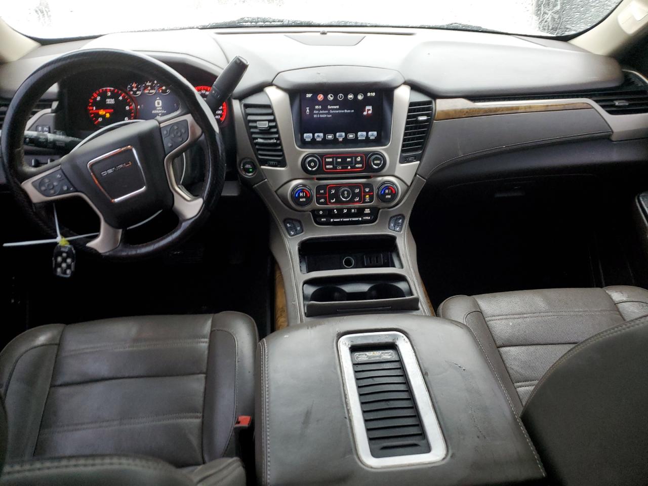 2016 GMC Yukon - Image 8