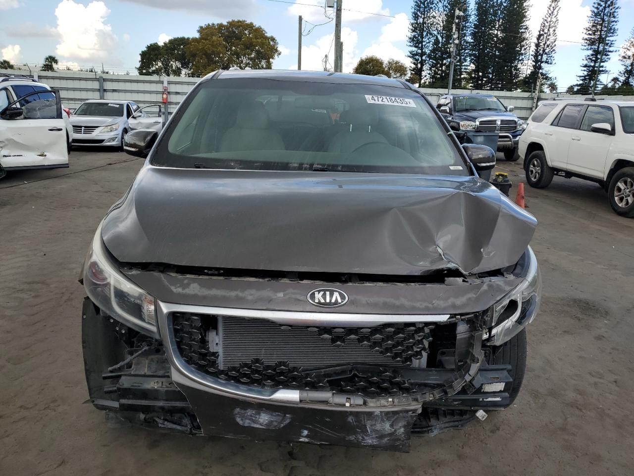 2016 Kia Sedona - Image 5