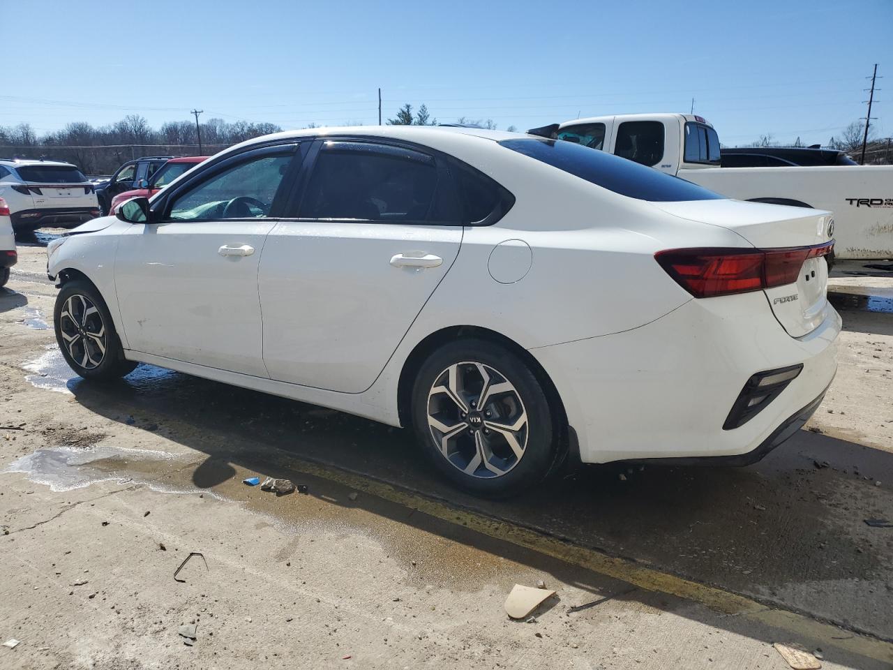 2019 Kia Forte - Image 2
