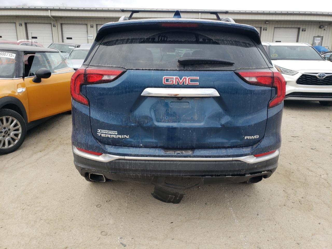 2020 GMC Terrain - Image 6