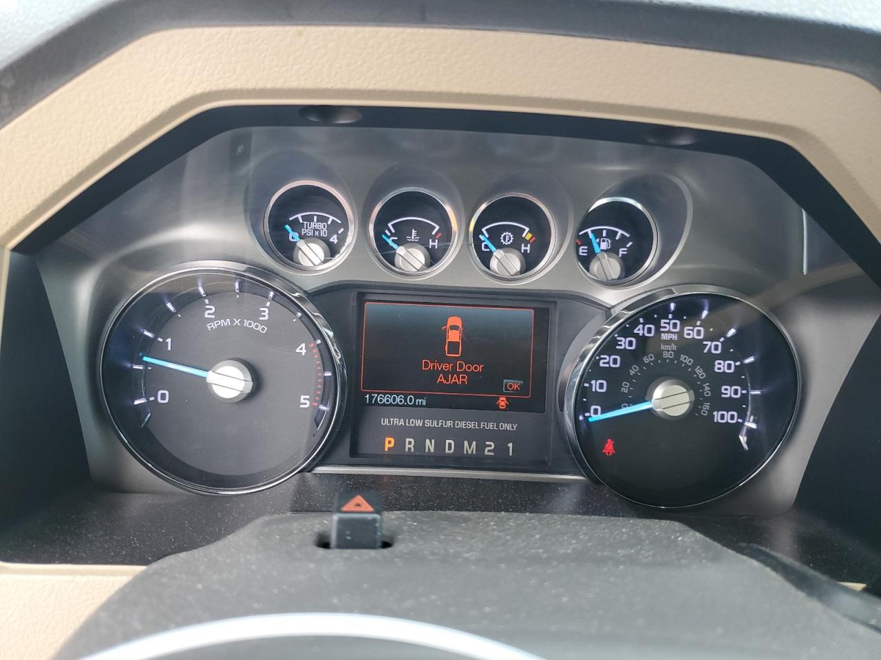 2011 Ford F350 - Image 9