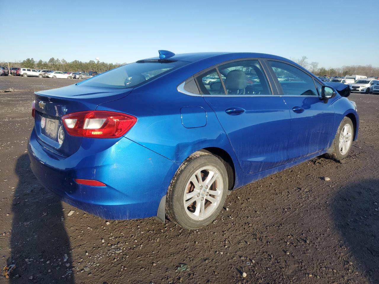 2017 Chevrolet Cruze - Image 3