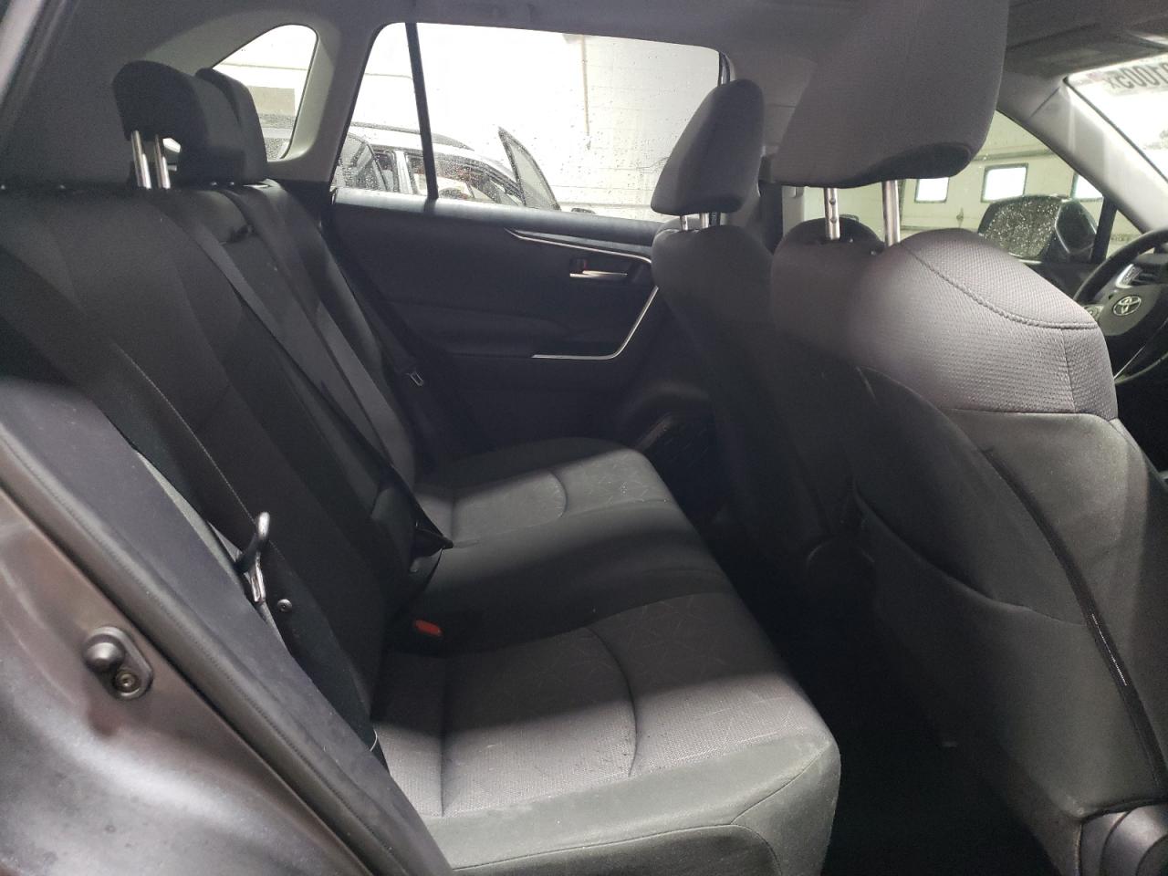 2020 Toyota RAV 4 - Image 11