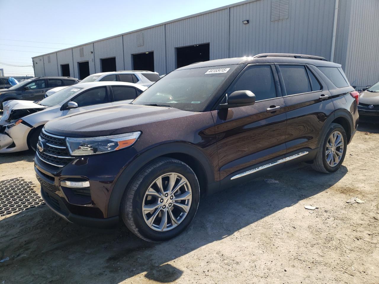 2022 Ford Explorer - Image 1