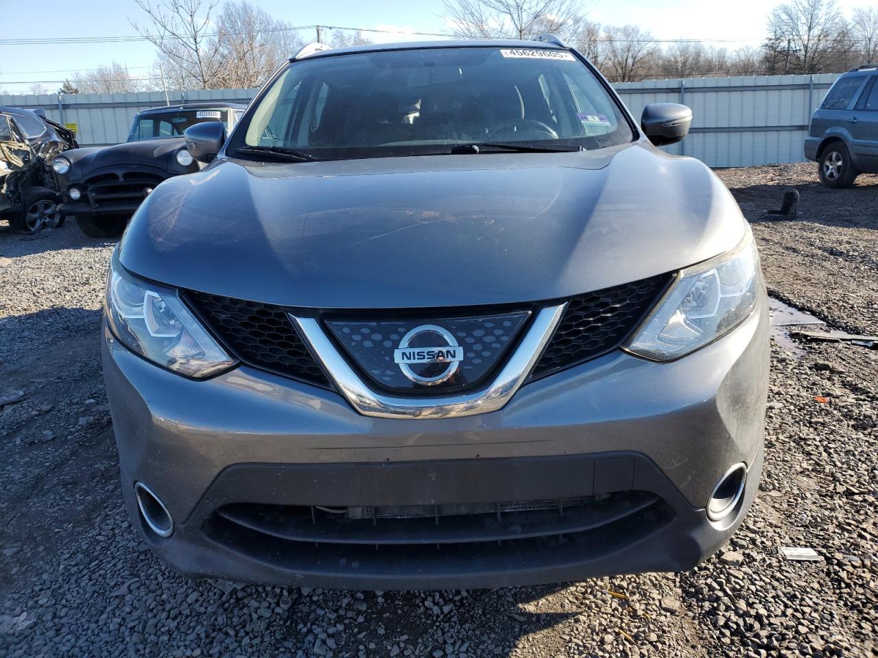 2018 Nissan Rogue - Image 5