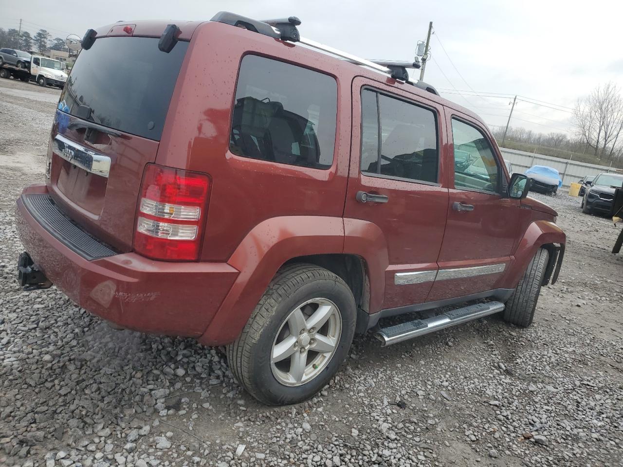 2009 Jeep Liberty (North America) - Image 3