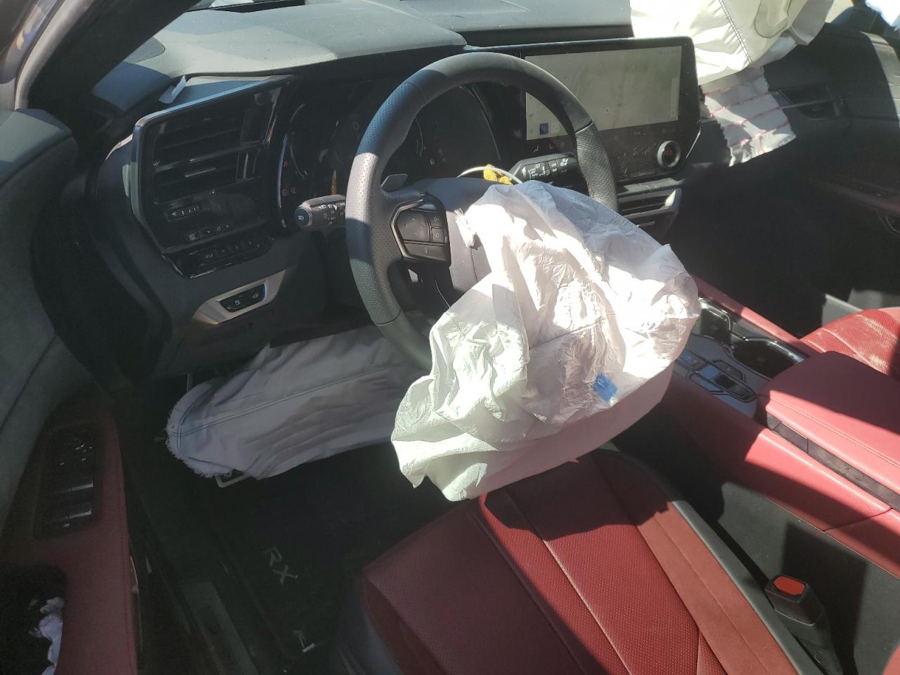 2024 Lexus RX - Image 8