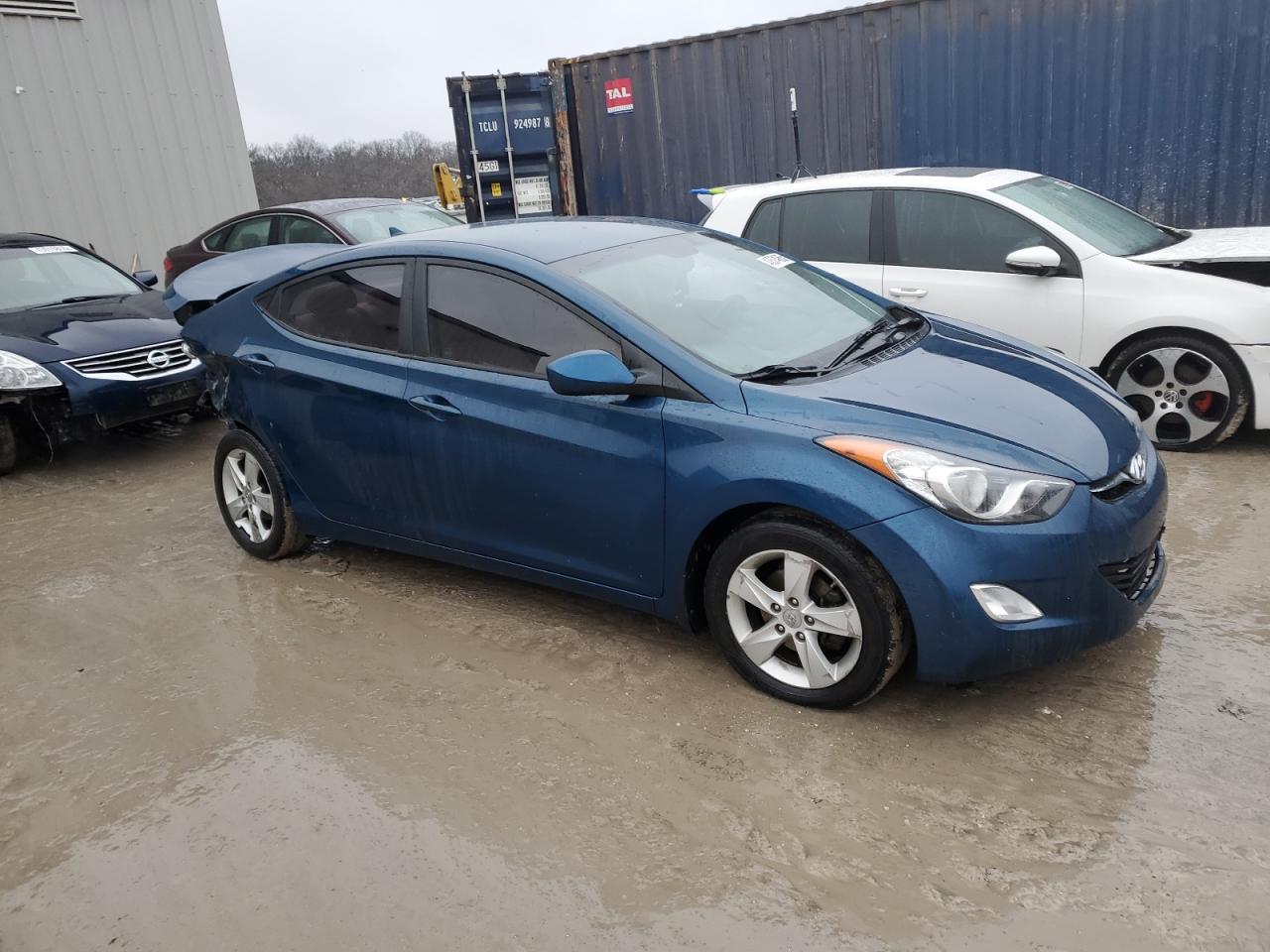 2013 Hyundai Elantra - Image 4