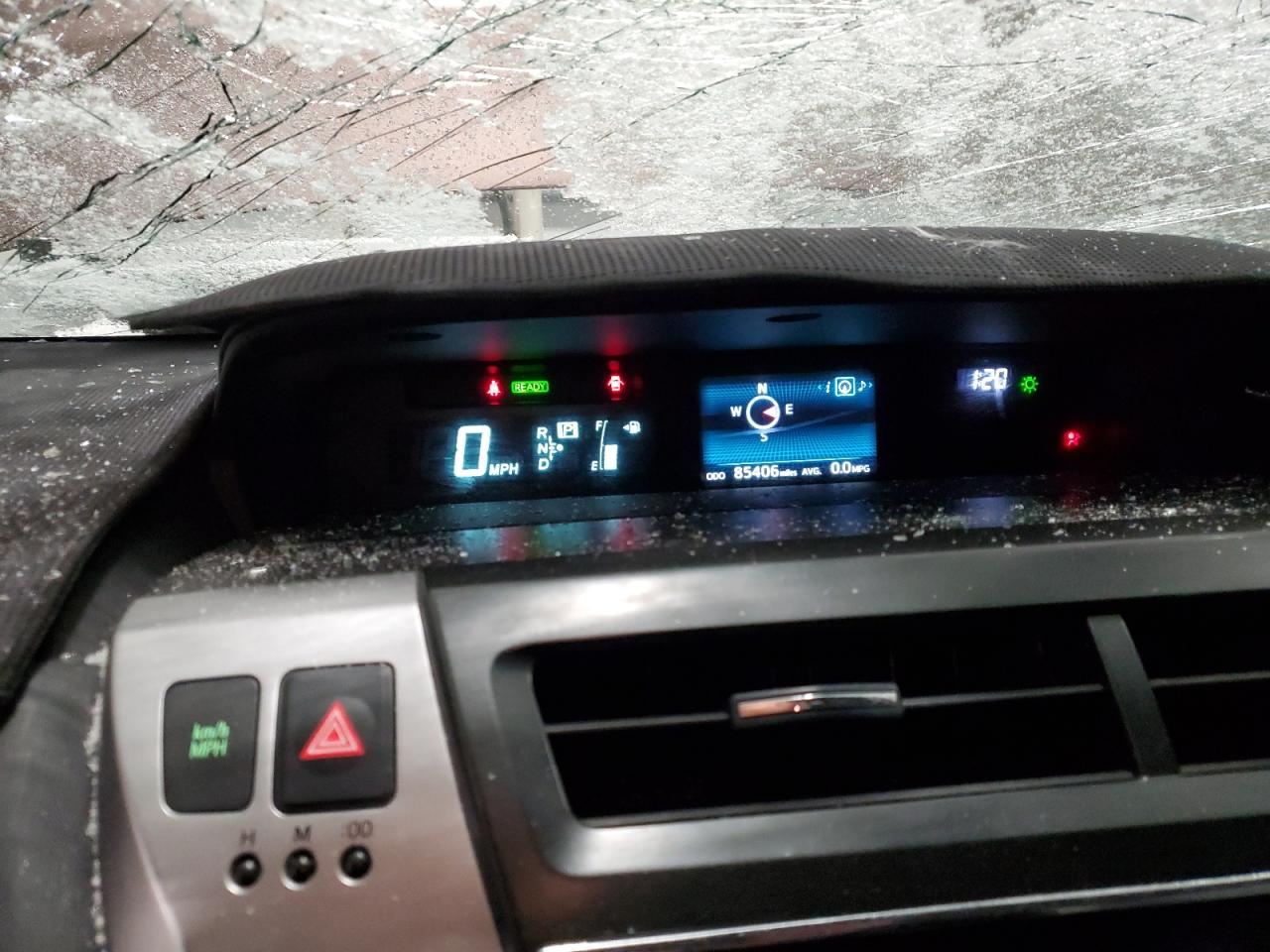 2015 Toyota Prius - Image 9