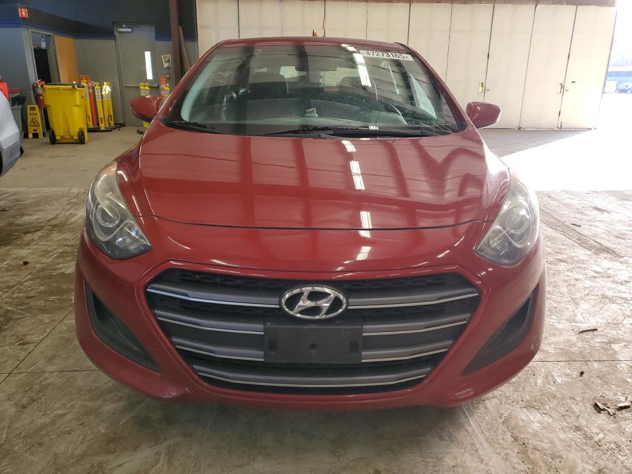 2017 Hyundai Elantra - Image 5
