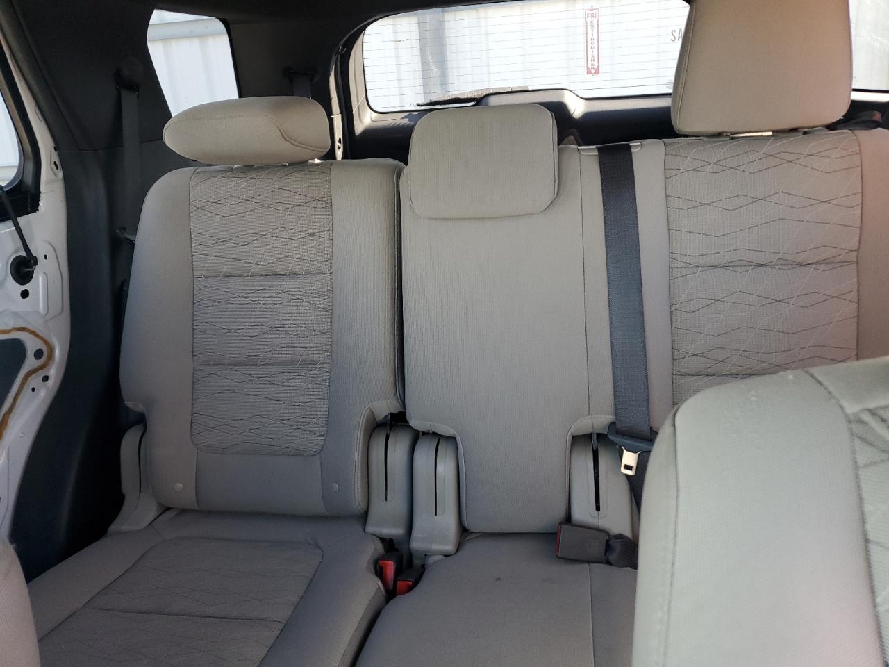 2015 Ford Explorer - Image 10