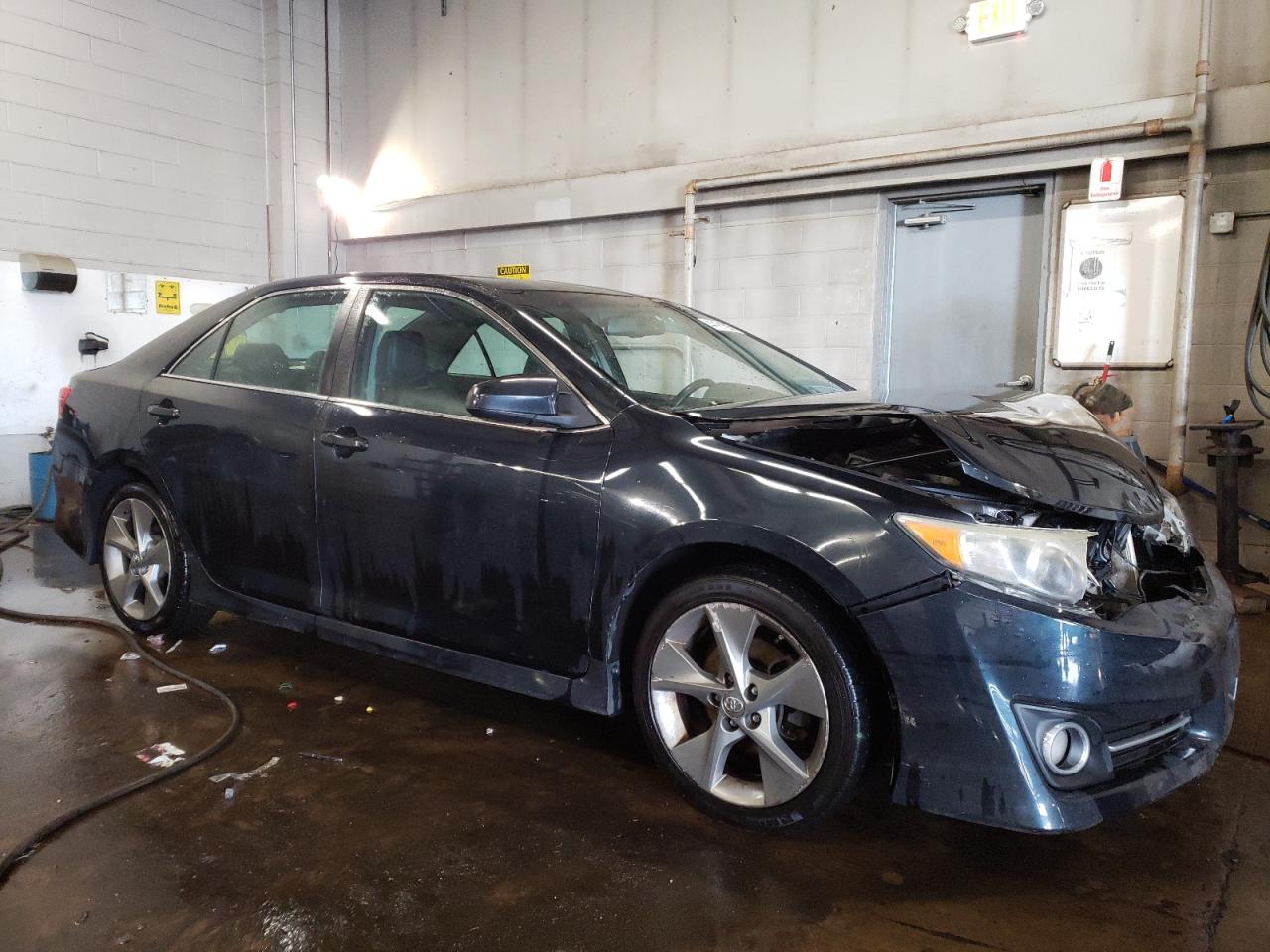 2012 Toyota Camry - Image 4