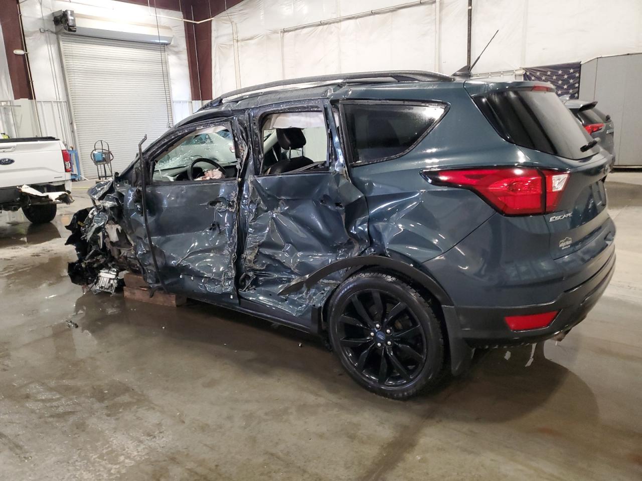 2019 Ford Escape - Image 2