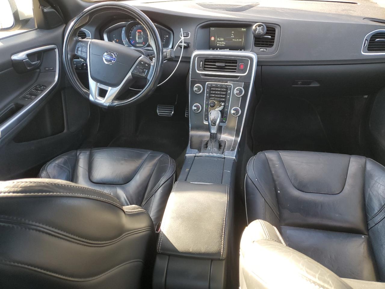 2016 Volvo S60 - Image 8