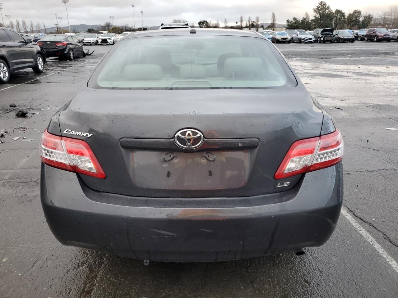 2010 Toyota Camry - Image 6