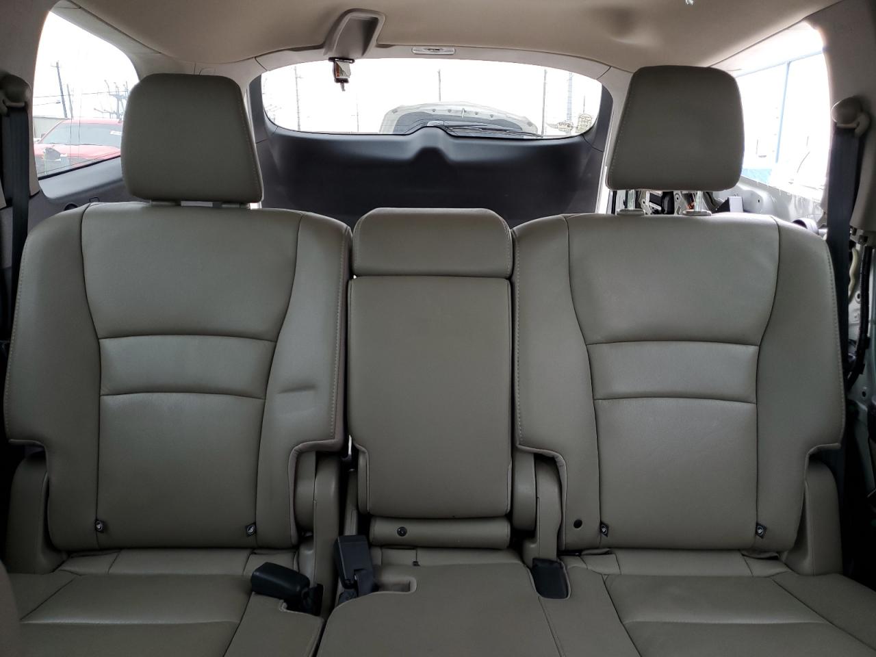 2017 Honda Pilot - Image 10