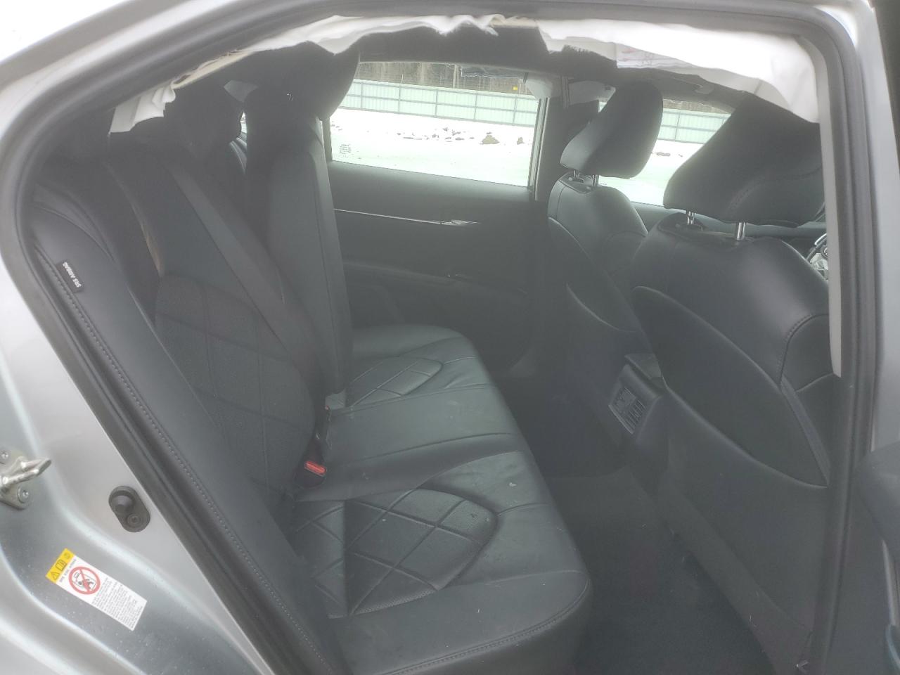 2018 Toyota Camry - Image 10